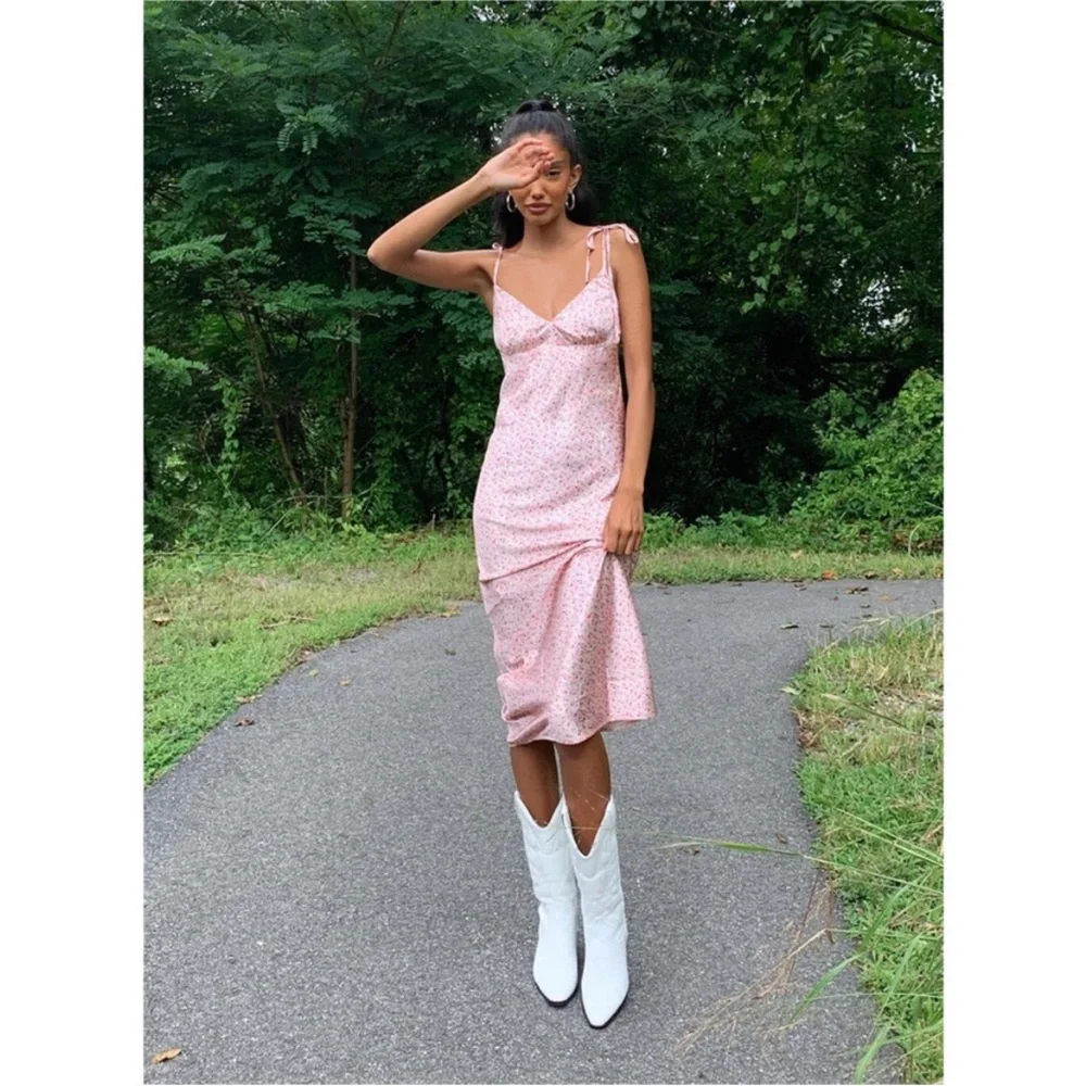 New Princess Polly The Veronica Midi Dress in Pink Floral Satin Size 6 - Picture 2 of 4